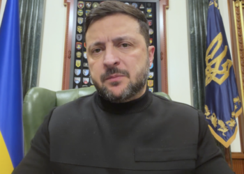 Зеленський про негоду: Уряд має підготувати рішення, щоб залишити людей вдома