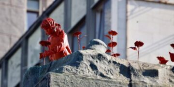 Вийти з імперської тіні, або Долаючи минуле