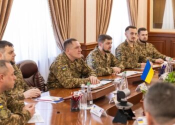 Півненко обговорив з керівником Жандармерії Франції співпрацю у сфері сучасних технологій