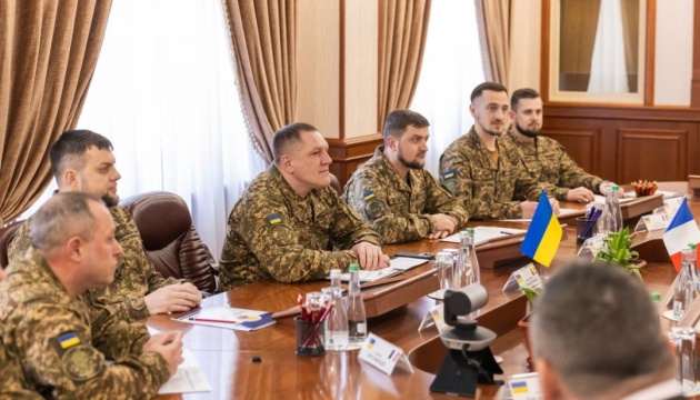 Півненко обговорив з керівником Жандармерії Франції співпрацю у сфері сучасних технологій