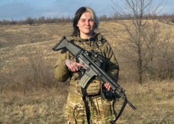 На війні загинула операторка дронів, журналістка і мисткиня Лана Чорногорська