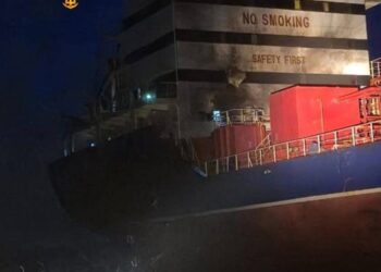 Росія вдарила по судну з кукурудзою та танкер з олією в порту на Одещині