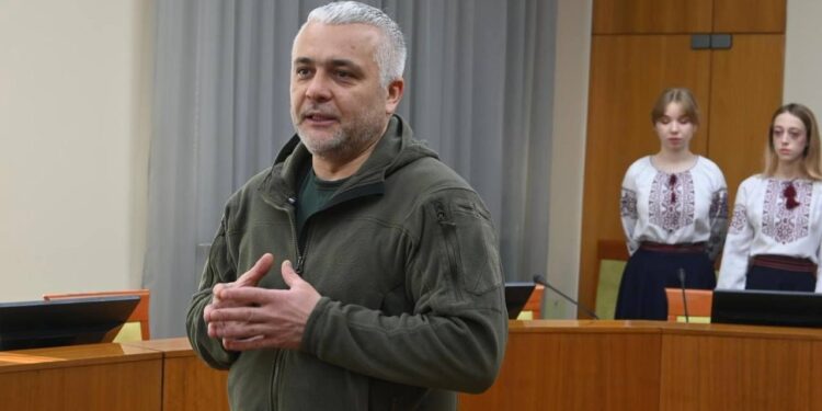 Сьогодні начальник Одеської ОД(В)А Олег Кіпер вручив державні та урядові відзнаки, а також відзнаки обласного рівня 26 працівникам енергетичних кампаній Одещини