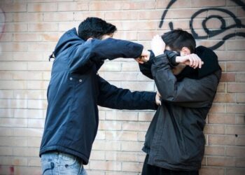 Студент з Ізмаїльського району  під час бійки ледь не зарізав знайомого: вирок суду