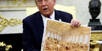 Трамп особисто підбирає мармур для нової бальної зали Білого дому