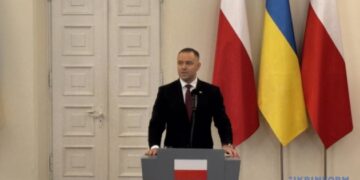 Навроцький підписав закон про нові правила допомоги біженцям з України