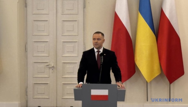 Навроцький підписав закон про нові правила допомоги біженцям з України