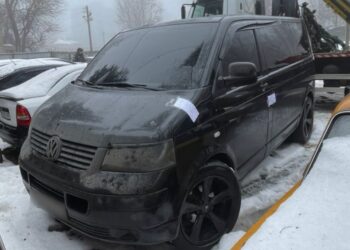 Поліція затримала угруповання, яке вивозило військових із місць служби і переправляло за кордон