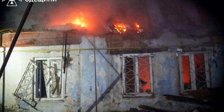 Вночі ворог знов атакував регіон ударними безпілотниками.