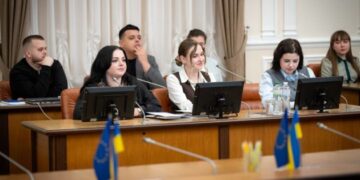 При Кабміні запрацювала Нацрада з питань молоді