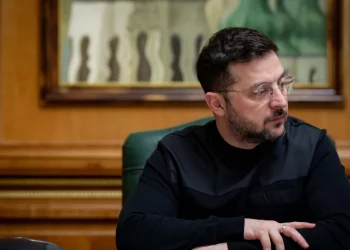 Деякі країни намагалися придбати українську зброю без погодження з Києвом — Зеленський