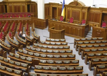 Парламентська криза в Україні: чи піде Рада на підвищення податків для українців заради кредиту МВФ