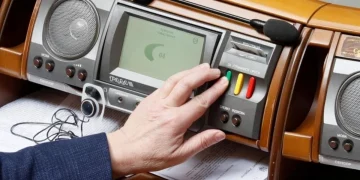 Рада або фронт? Арахамія роз’яснив заяву Зеленського про мобілізацію нардепів