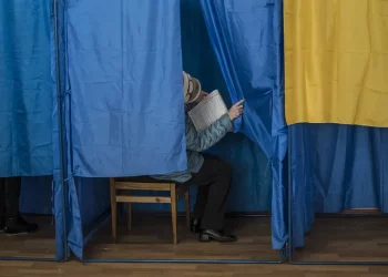 Соціологи зафіксували зміну лідерів: за кого готові голосувати українці