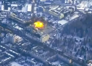 Удар по заводу у Брянську: експерт розповів, чому «Кремній Ел» важливий для росіян