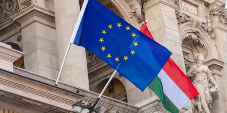 Уряд Орбана звинуватив у шпигунстві на користь України відомого угорського журналіста