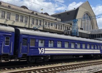 Укрзалізниця розширює перелік поїздів із жіночими вагонами