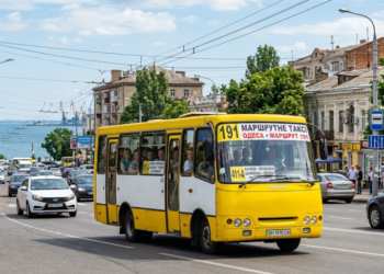 Одесса - маршрут 191 - фото автобуса на маршруте