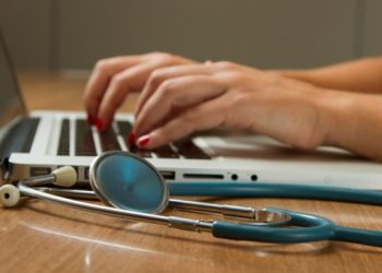 Уряд спростив участь у програмі «Скринінг здоров’я 40+»