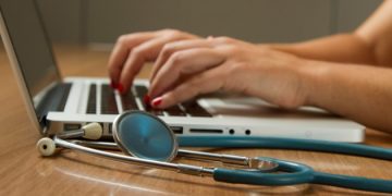 Уряд спростив участь у програмі «Скринінг здоров’я 40+»
