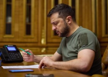 Президент підписав закон щодо меморіальних кладовищ військових