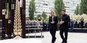 Зеленський вшанував пам’ять жертв депортації кримськотатарського народу