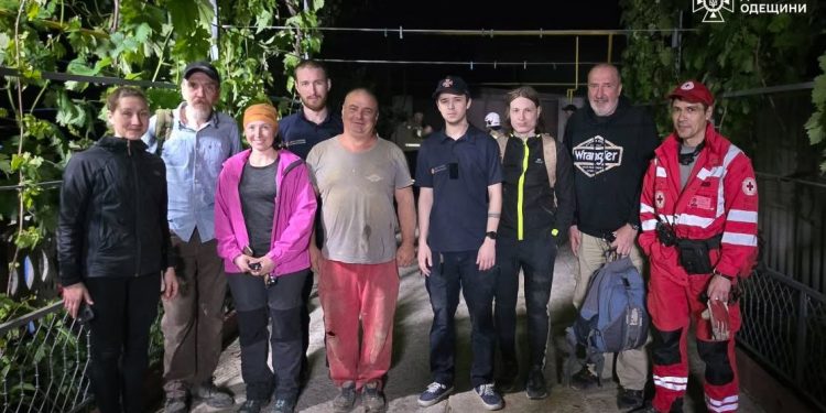 Знайдено чоловіка, який заблукав у катакомбах в Одеському районі — Главные Одесские новости онлайн. Последние новости Одессы за сегодня