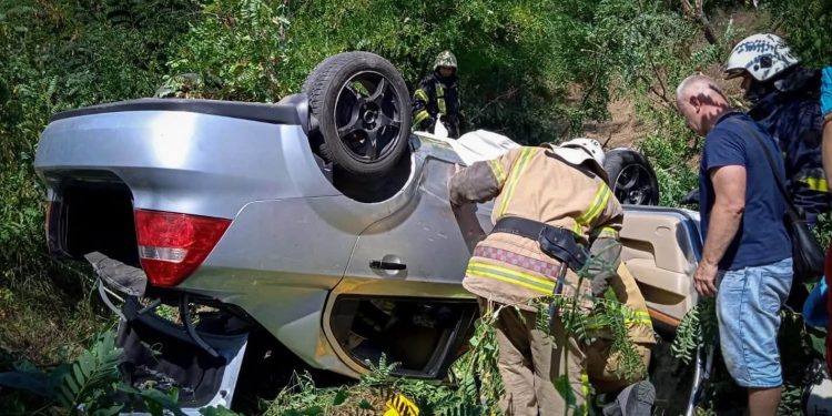 Автомобіль злетів у кювет і перекинувся: на Одещині постраждали двоє людей — Главные Одесские новости онлайн. Последние новости Одессы за сегодня