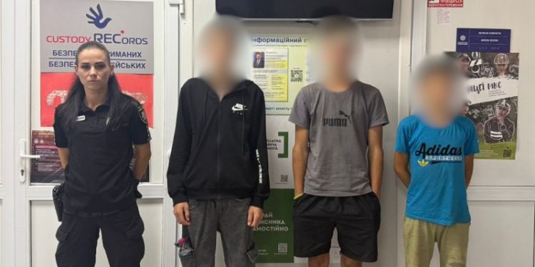 Хотіли «провчити» односельця: двох підлітків в Одеській області підозрюють у катуванні дитини — Главные Одесские новости онлайн. Последние новости Одессы за сегодня
