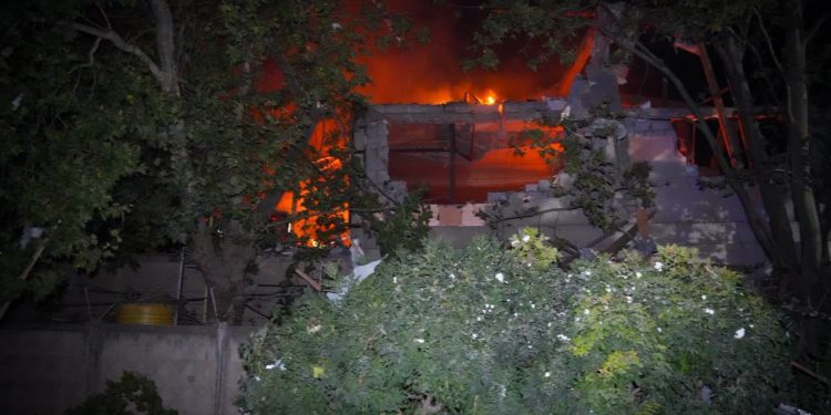 Понад 100 рятувальників ліквідовували наслідки нічної атаки в Одеській області — Главные Одесские новости онлайн. Последние новости Одессы за сегодня
